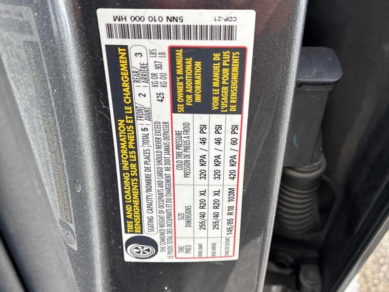 VW Tiguan Highline R Line  CARFAX, снимка 16 - Автомобили и джипове - 53075722