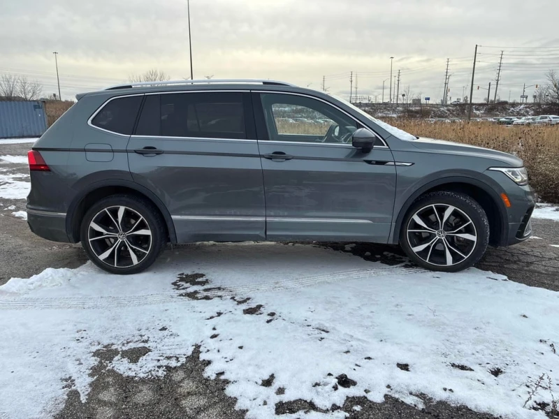 VW Tiguan Highline R Line  CARFAX, снимка 3 - Автомобили и джипове - 53075722