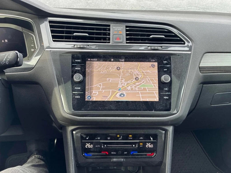 VW Tiguan Highline R Line  CARFAX, снимка 15 - Автомобили и джипове - 53075722