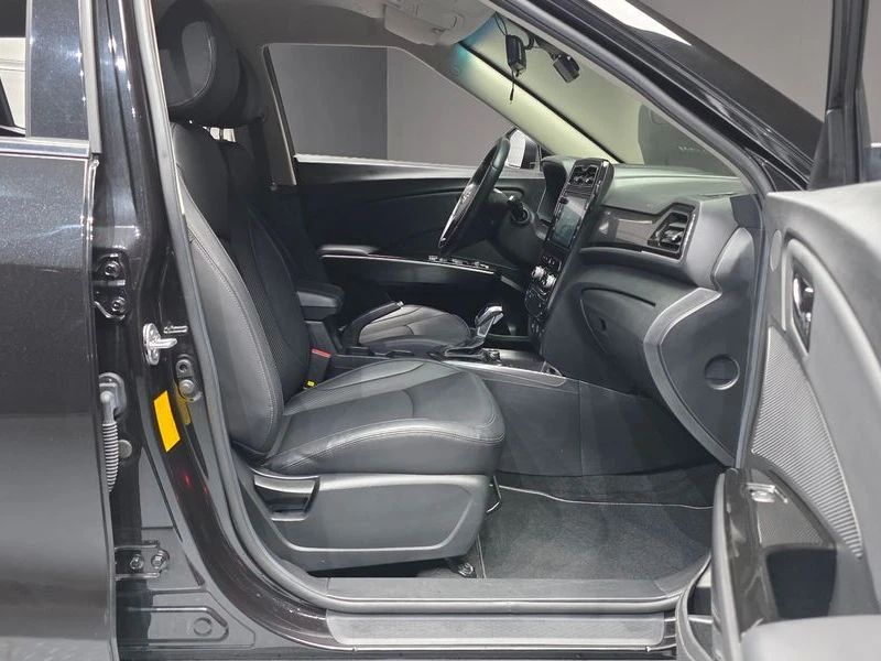 SsangYong Tivoli 1.5 Automatic, снимка 11 - Автомобили и джипове - 55749575