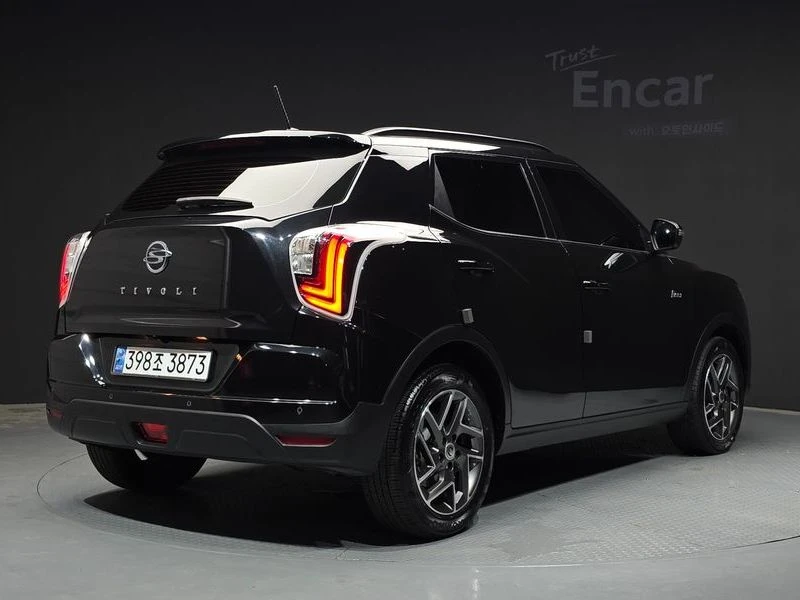SsangYong Tivoli 1.5 Automatic, снимка 2 - Автомобили и джипове - 55749575