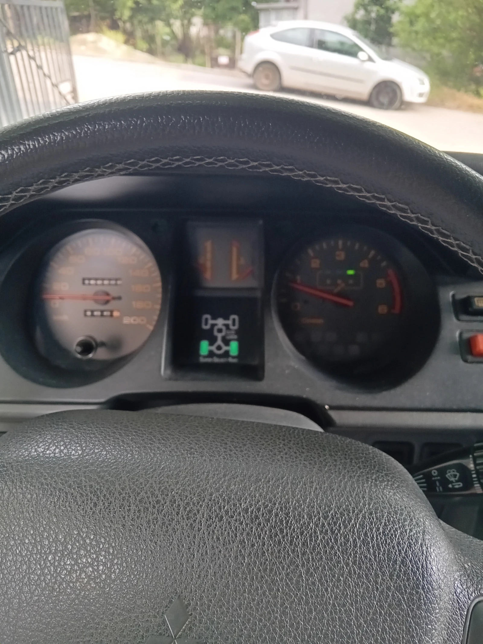 Mitsubishi Pajero  - изображение 10