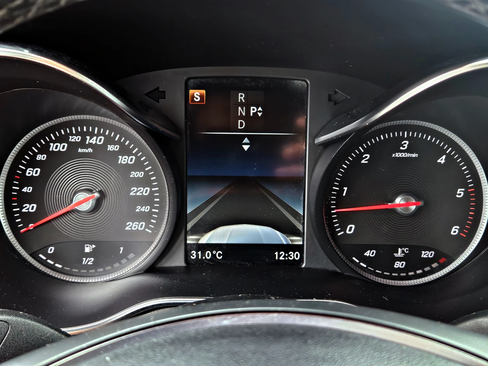 Mercedes-Benz GLC 350 AMG/COUPE/GERMANY/9G/360CAMERA/ПОДГРЕВ/AIRMAT/LIZI - изображение 10