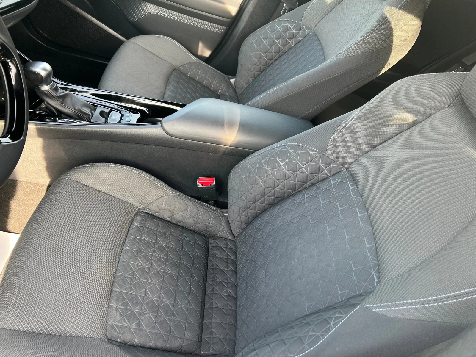 Toyota C-HR 1.8/HYBRID | Mobile.bg � ����������� 13