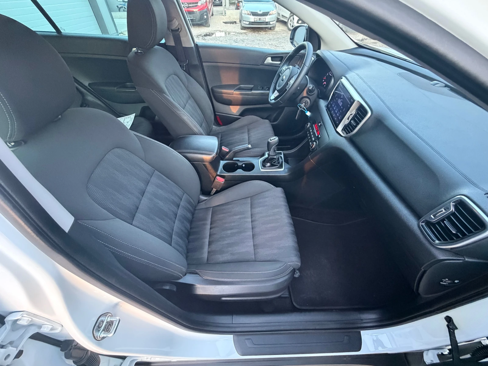 Kia Sportage 1.6BENZIN* TOP* EVRO6 | Mobile.bg � ����������� 16