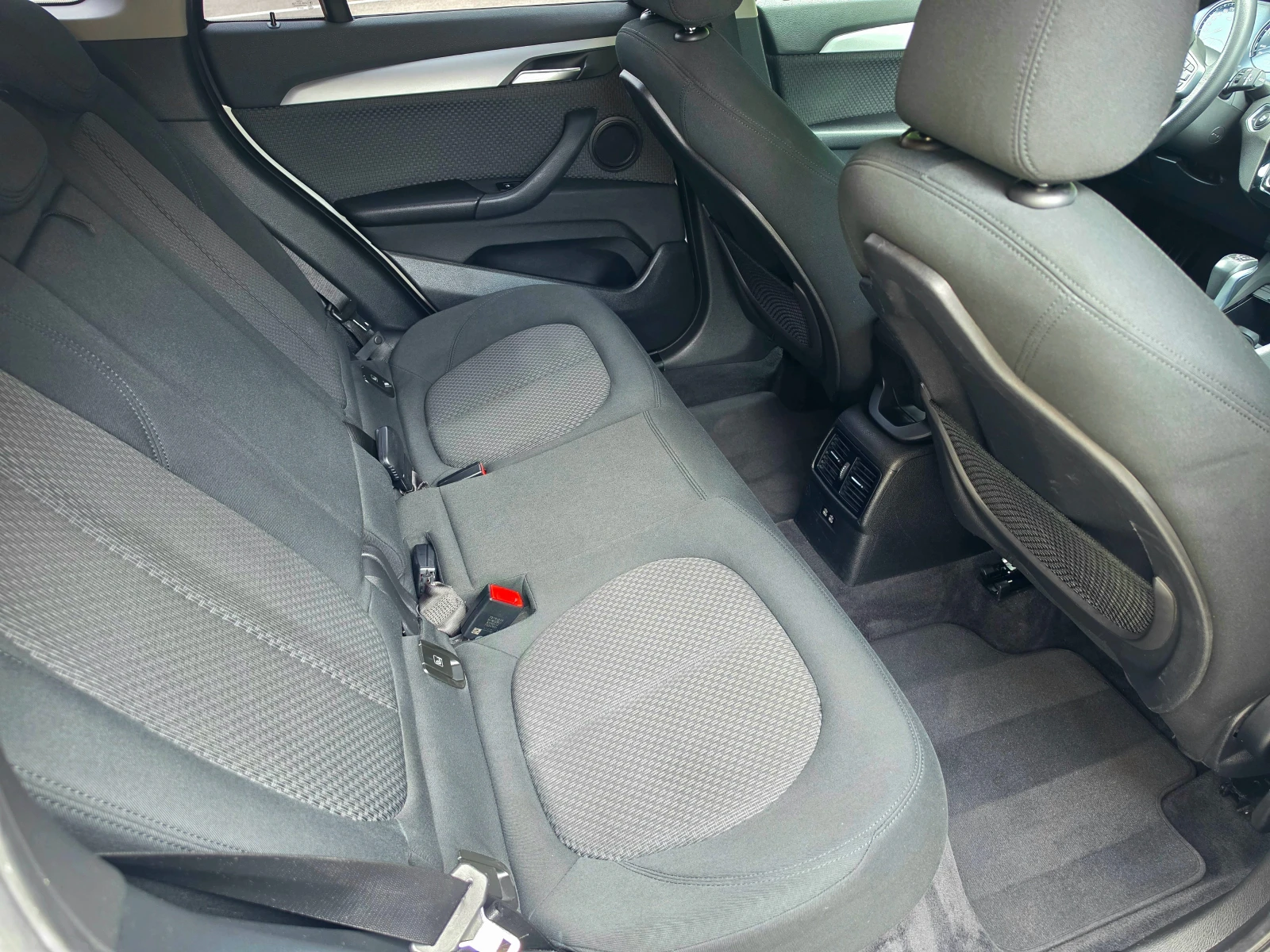 BMW X1 2.5e X-DRIVE PLUG-IN XIBRID, снимка 15 - Автомобили и джипове - 53987541