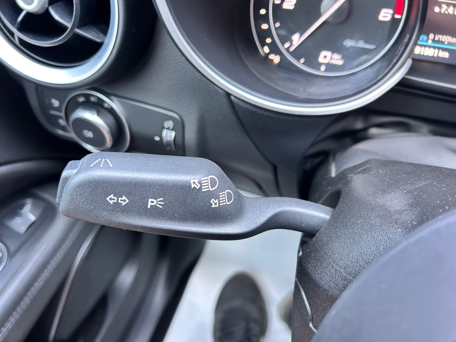 Alfa Romeo Stelvio 2.2 JTDM 92000км!!! EURO 6D, снимка 13 - Автомобили и джипове - 54737631