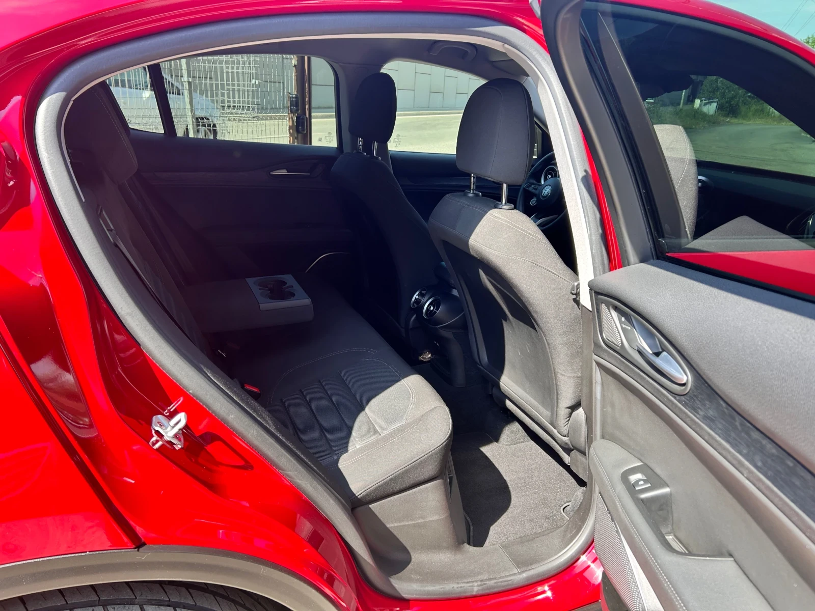 Alfa Romeo Stelvio 2.2 JTDM 92000км!!! EURO 6D, снимка 16 - Автомобили и джипове - 54737631