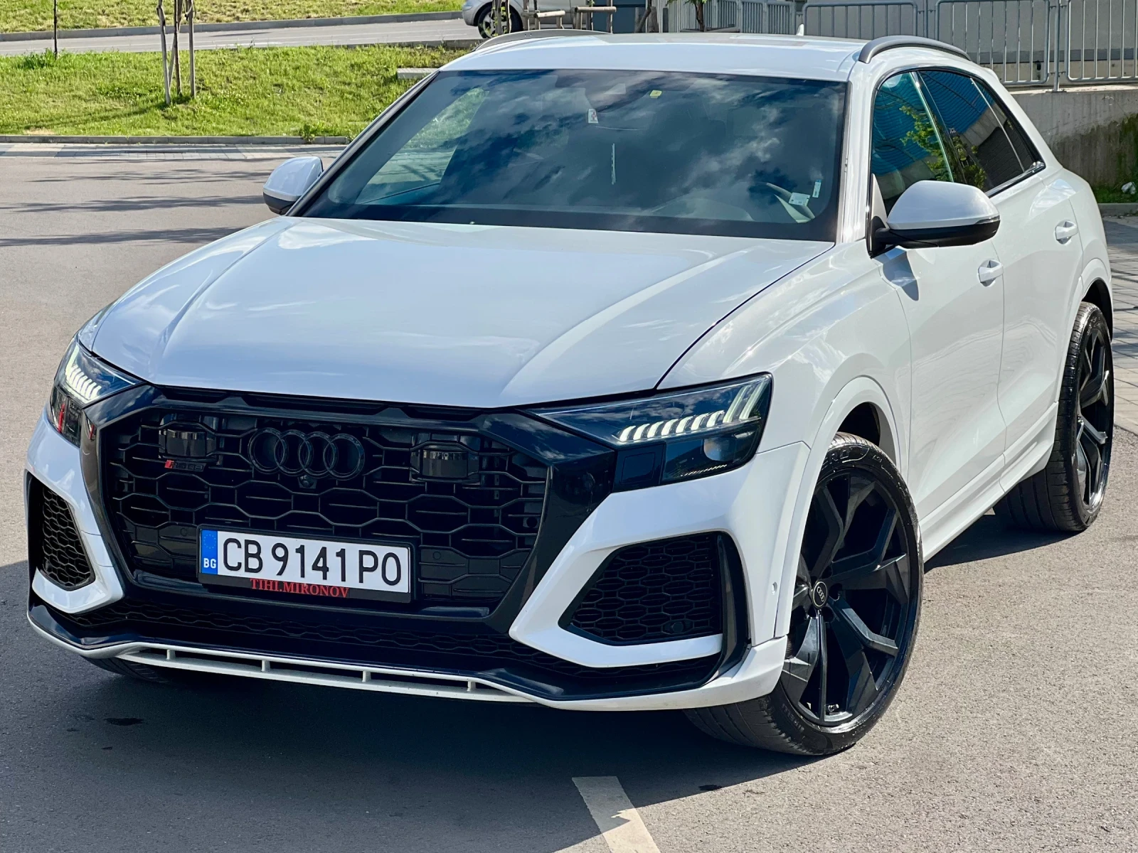 Audi RSQ8 Подгрев/Обдухване/Bang&Oulfesn/Quattro/Distronic/, снимка 2 - Автомобили и джипове - 54916784
