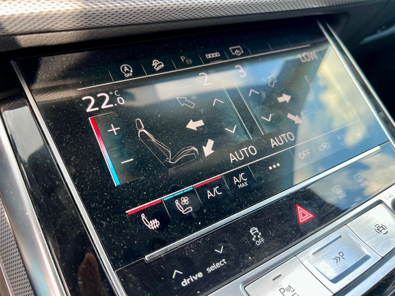 Audi RSQ8 Подгрев/Обдухване/Bang&Oulfesn/Quattro/Distronic/, снимка 15 - Автомобили и джипове - 54916784
