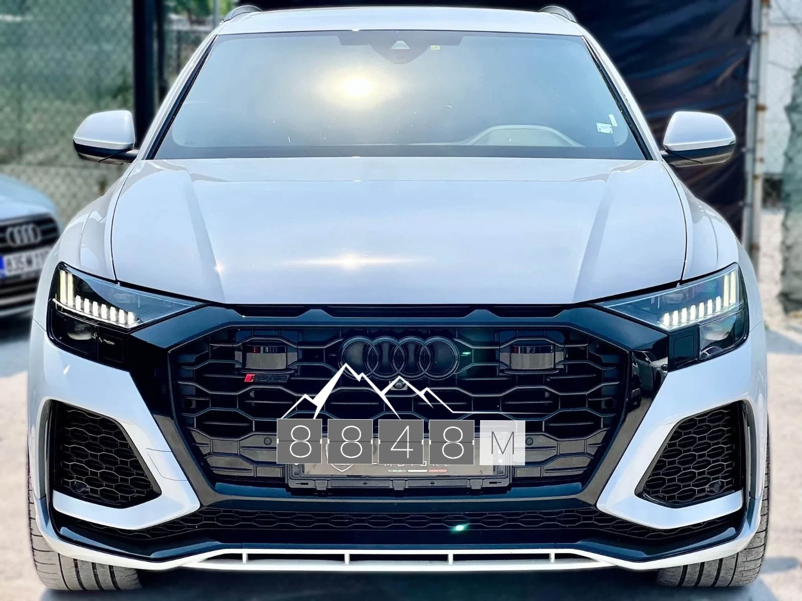 Audi RSQ8 Подгрев/Обдухване/Всички екстри , снимка 3 - Автомобили и джипове - 56067330