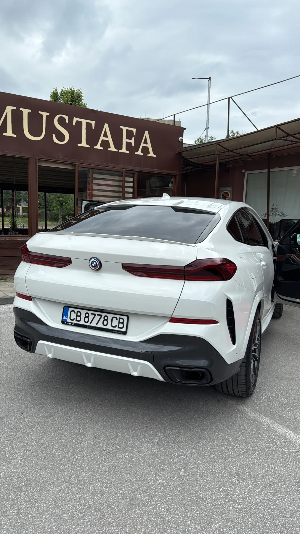 BMW X6, снимка 8 - Автомобили и джипове - 55646458