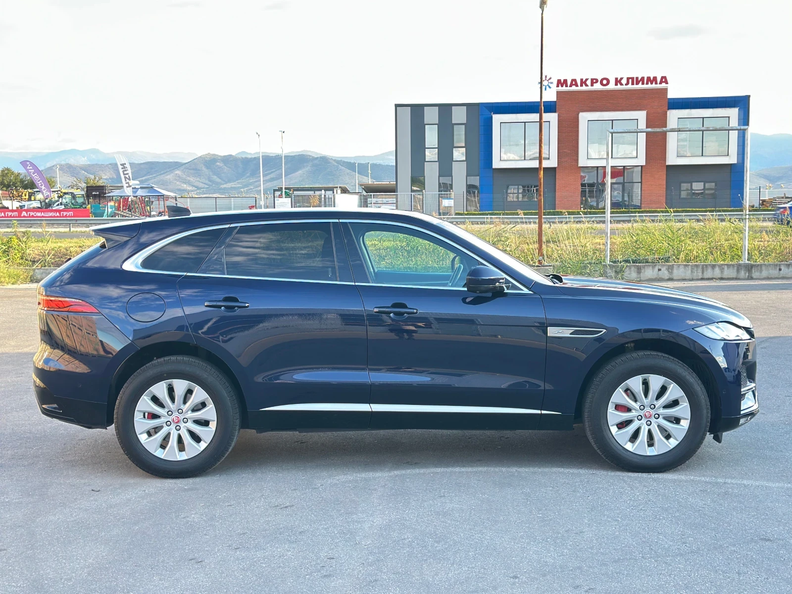 Jaguar F-PACE 2.0D FACELIFT, снимка 4 - Автомобили и джипове - 56275541