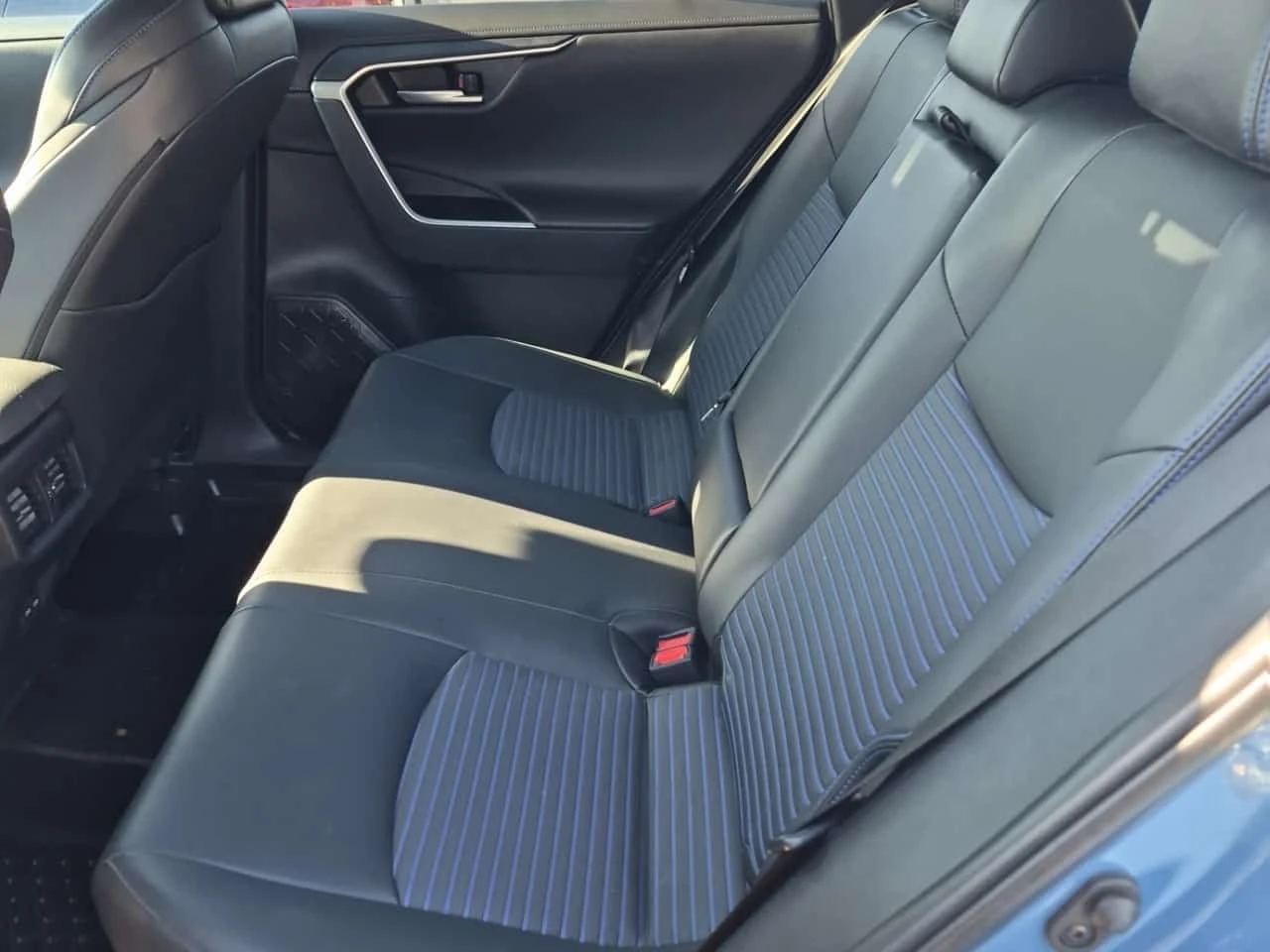 Toyota Rav4 * AWD * HYBRID XSE * CARFAX *  | Mobile.bg � ����������� 10