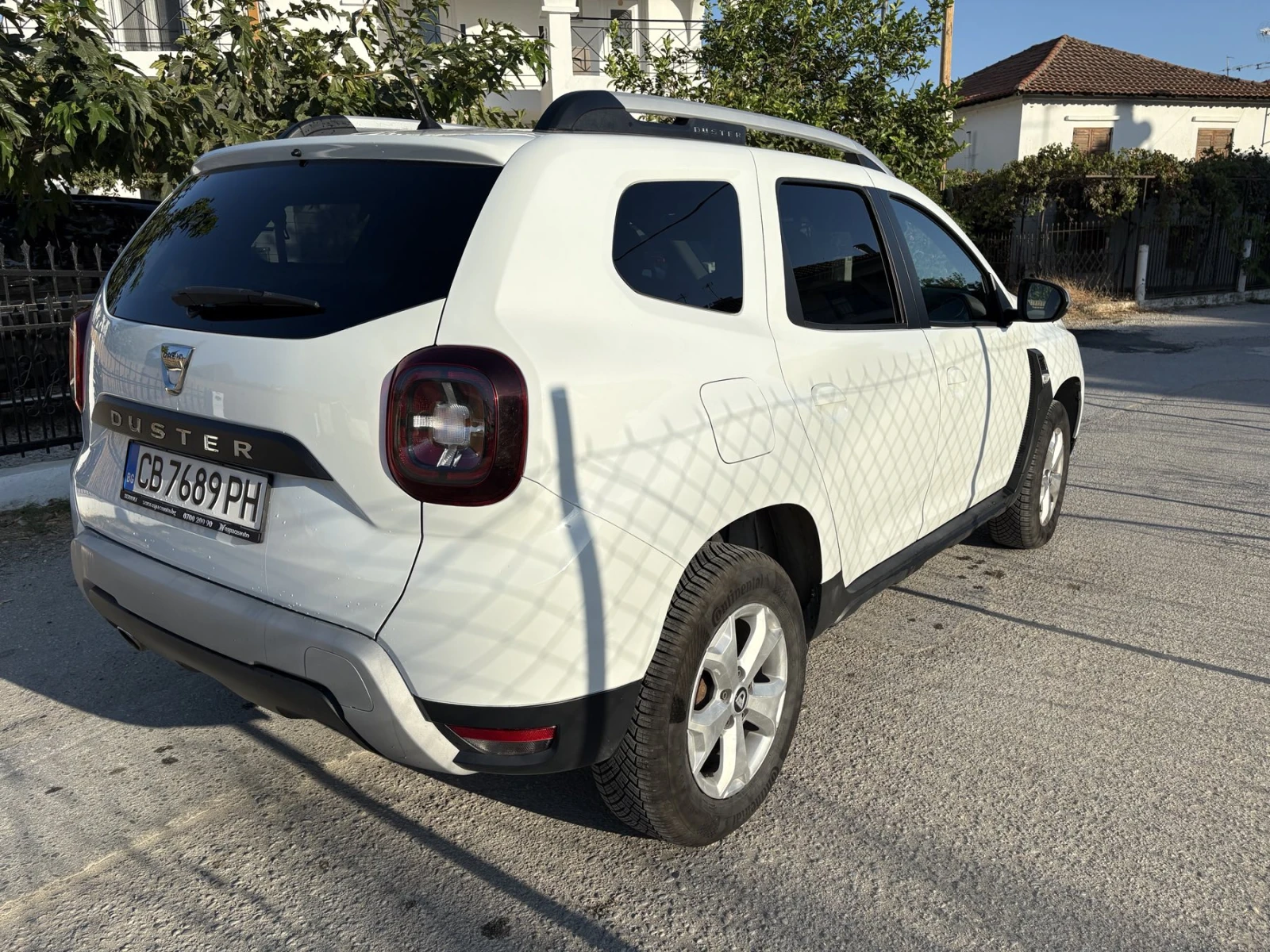 Dacia Duster 4x4, снимка 6 - Автомобили и джипове - 56575959