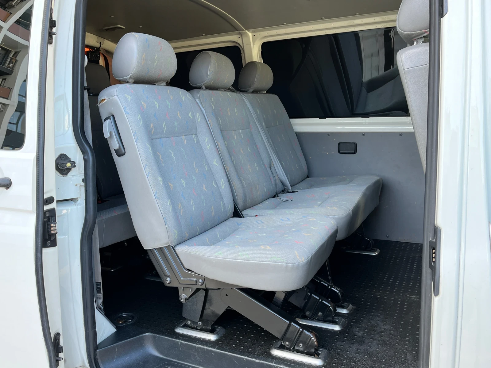 VW Transporter 2.5TDI/131/6СК!, снимка 14 - Бусове и автобуси - 53797040