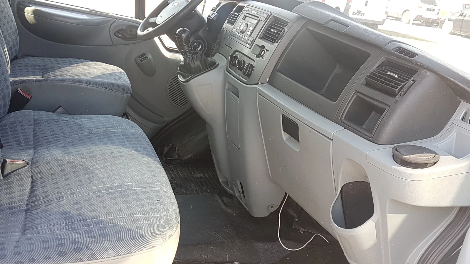 Ford Transit 2.2 d 6места, снимка 10 - Бусове и автобуси - 53813323