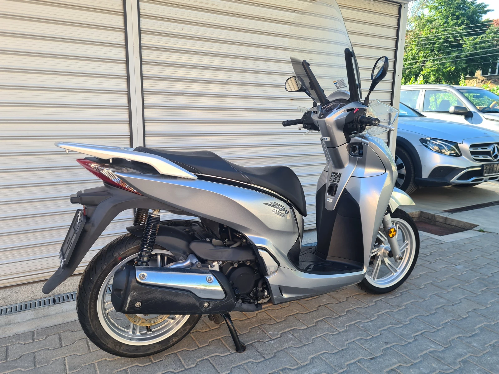 Honda Sh 300i ABS - изображение 3