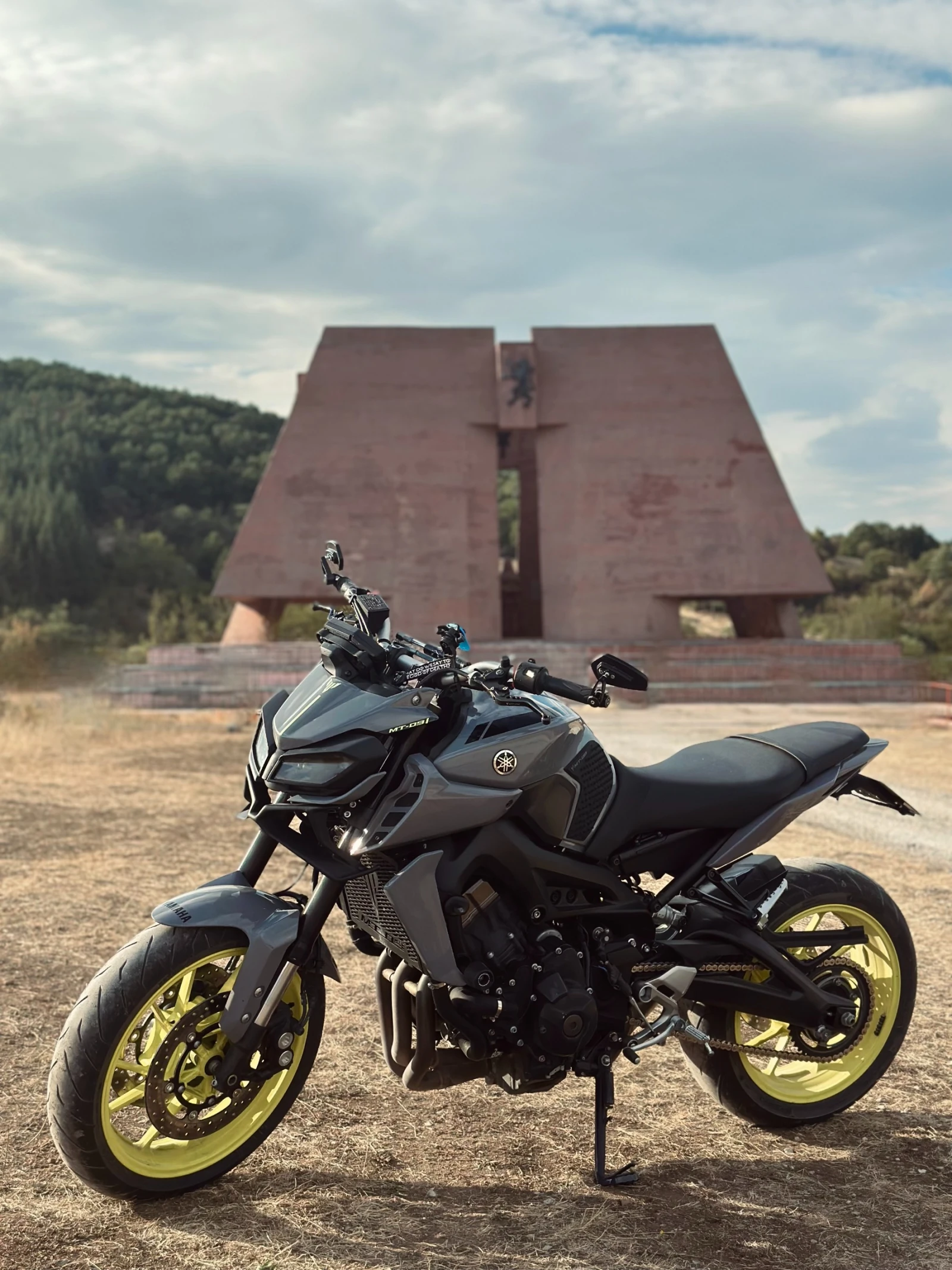 Yamaha Mt-09 GEN 2 - изображение 5