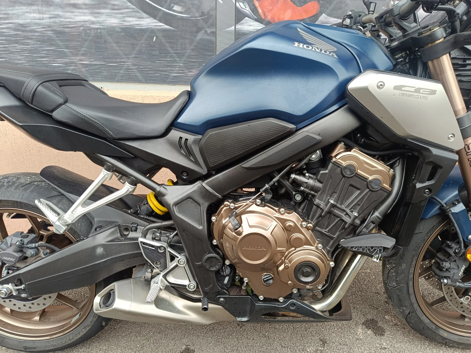 Honda Cb 650F ABS LED QS, снимка 7 - Мотоциклети и мототехника - 54206284