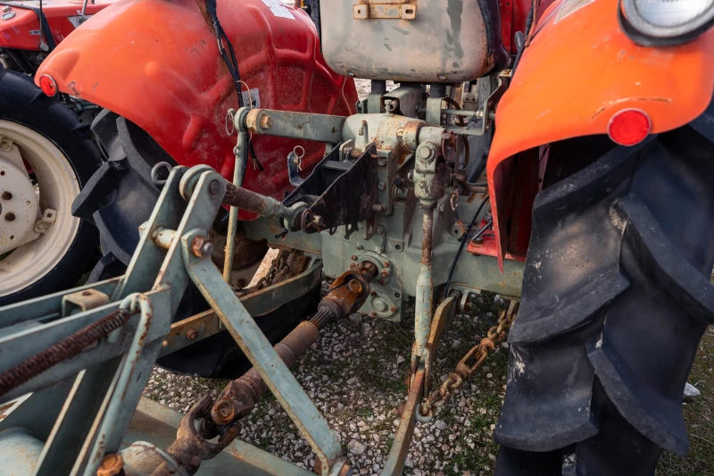 Трактор Yanmar YM2610D, снимка 5 - Селскостопанска техника - 49361695