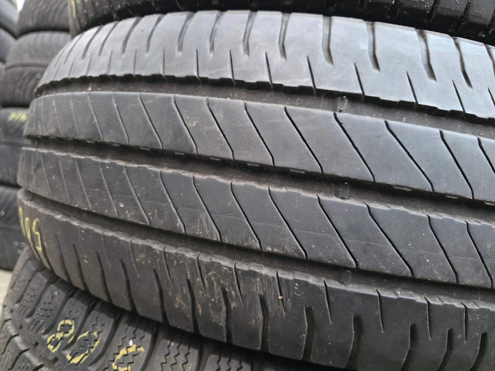 ���� 225/65R16 | Mobile.bg � ����������� 2