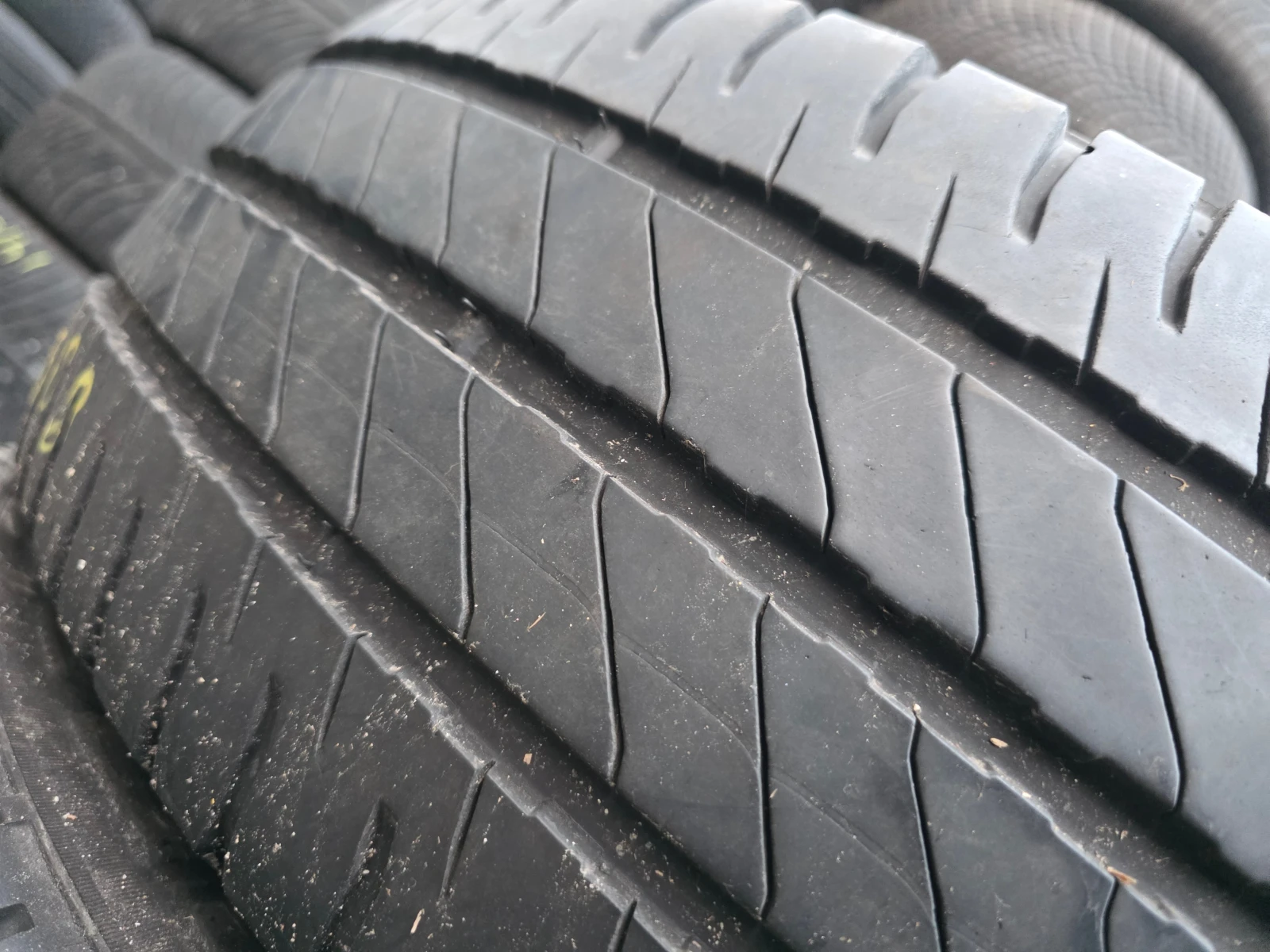 ���� 225/65R16 | Mobile.bg � ����������� 4
