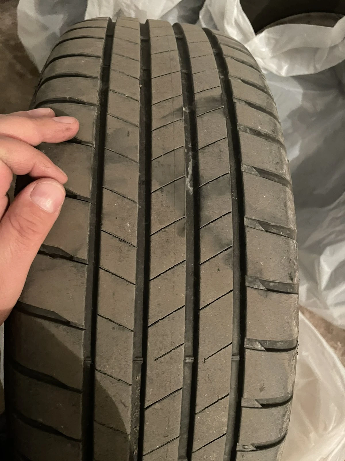 Гуми с джанти Bridgestone 215/60R16, снимка 10 - Гуми и джанти - 54088718