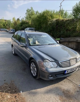     Mercedes-Benz 220 CDI