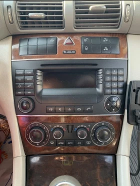     Mercedes-Benz 220 CDI