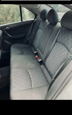 Mercedes-Benz C 220 - 1850 € / 3618.29 лв. - 93084377 6