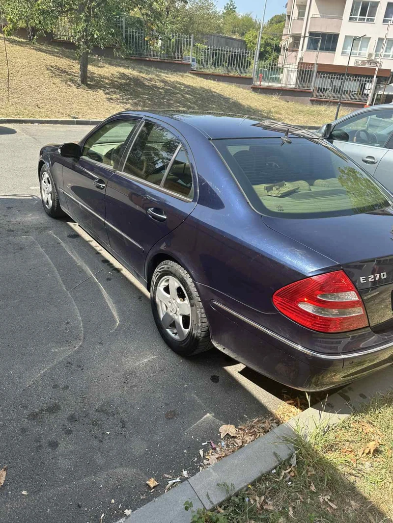 Mercedes-Benz E 270, снимка 5 - Автомобили и джипове - 47139678