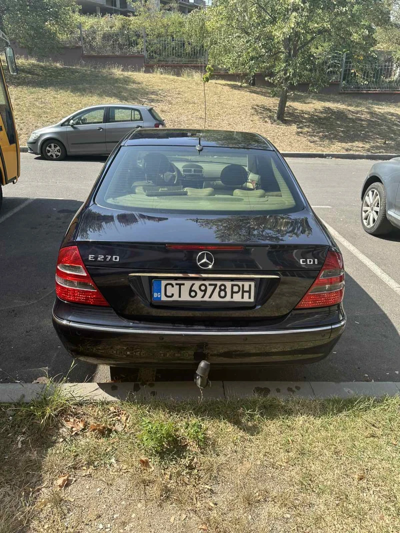 Mercedes-Benz E 270, снимка 4 - Автомобили и джипове - 47139678