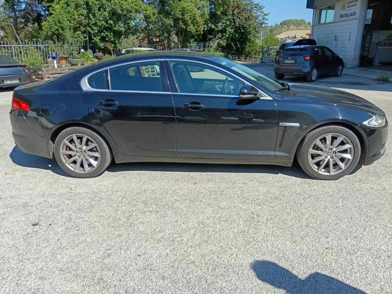 Jaguar Xf 2.2d, снимка 5 - Автомобили и джипове - 47384963