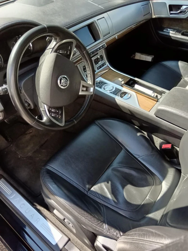 Jaguar Xf 2.2d, снимка 6 - Автомобили и джипове - 47384963