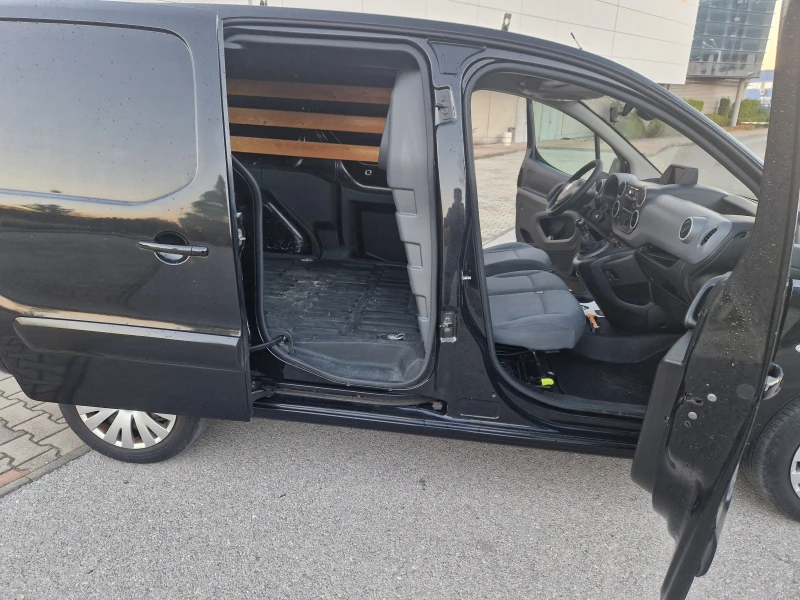 Citroen Berlingo 1, 6HDI, 3места, Navi, снимка 9 - Автомобили и джипове - 47681800