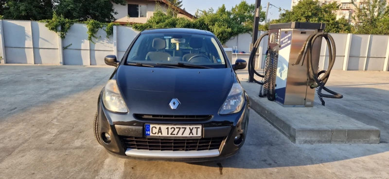 Renault Clio, снимка 2 - Автомобили и джипове - 49185237