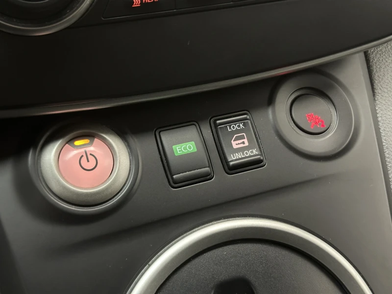 Nissan e-NV200 40 kWh* Cam* Теглич* Подгрев на волана* Термопомпа, снимка 13 - Автомобили и джипове - 51452508