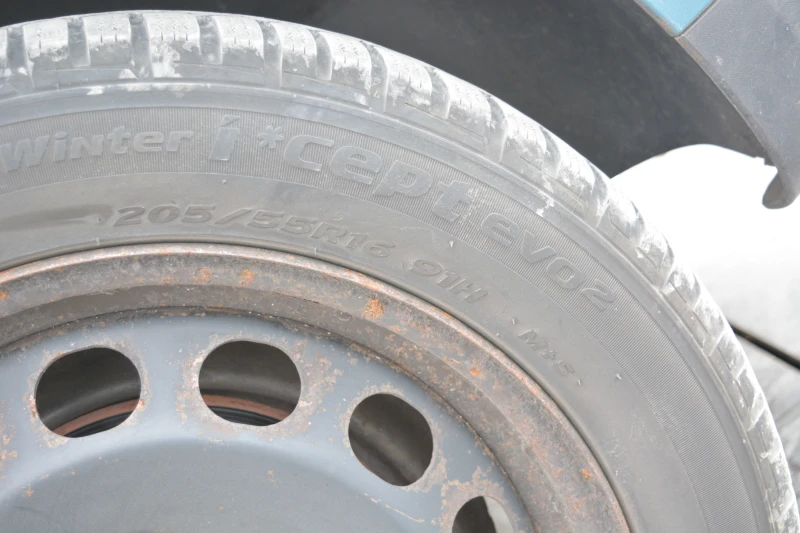 VW Touran 2.0 TDI, снимка 5 - Автомобили и джипове - 51217295