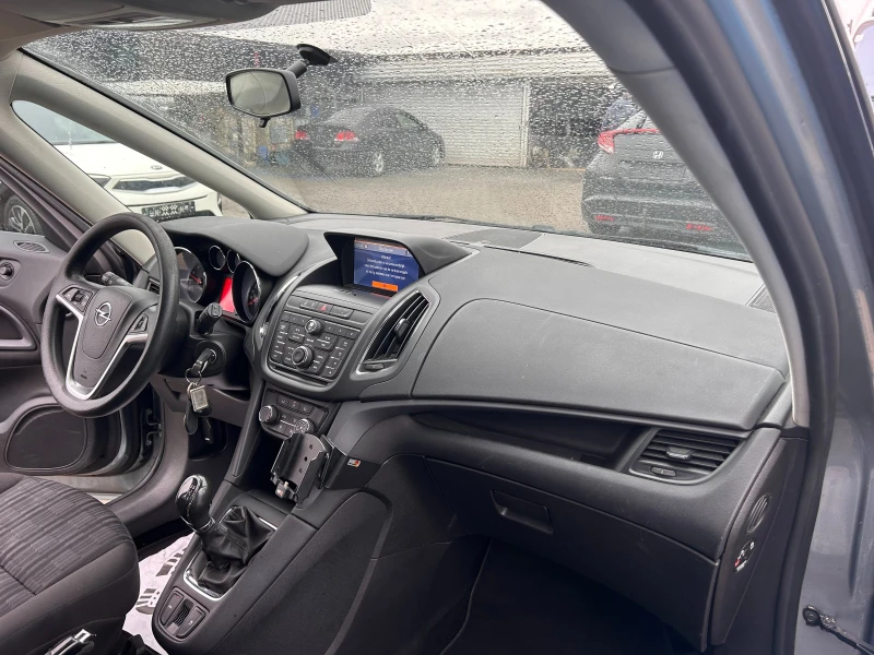 Opel Zafira 1.4i NAVI EURO 5, снимка 11 - Автомобили и джипове - 51759253