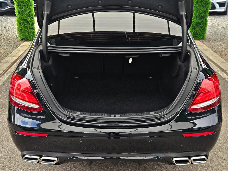 Mercedes-Benz E 220 ! AMG/9GTRONIC/CAMERA/ПОДГРЕВ/AMBIENT/BURMESTER/LI, снимка 8 - Автомобили и джипове - 52036327