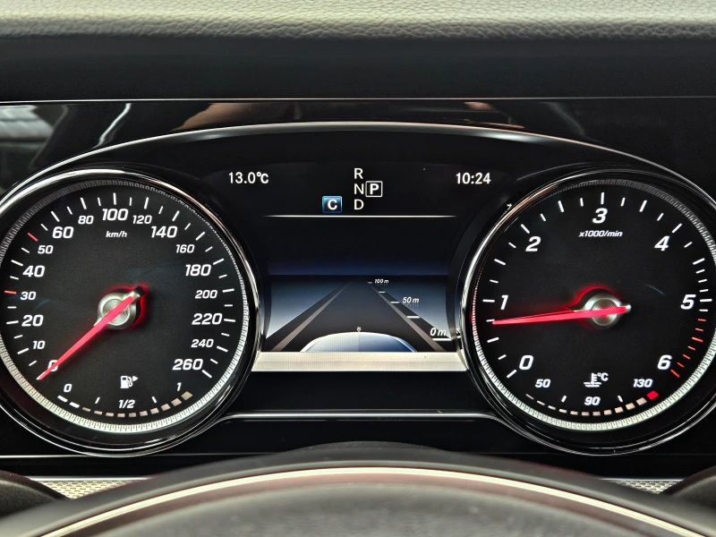 Mercedes-Benz E 220 ! AMG/9GTRONIC/CAMERA/ПОДГРЕВ/AMBIENT/BURMESTER/LI, снимка 10 - Автомобили и джипове - 52036327