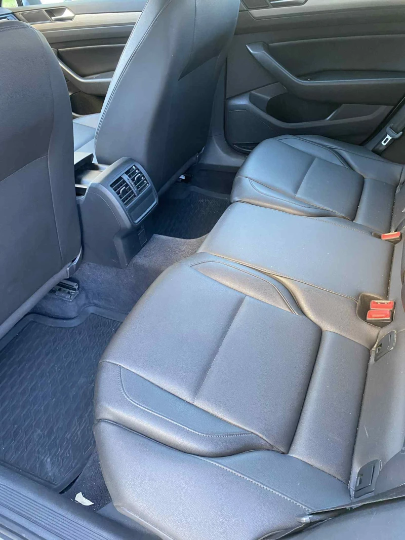 VW Passat B8, снимка 7 - Автомобили и джипове - 52282661