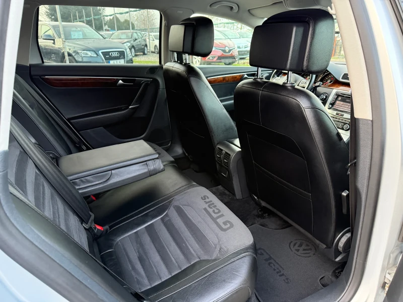 VW Passat 2.0TDI XENON, снимка 12 - Автомобили и джипове - 52739589