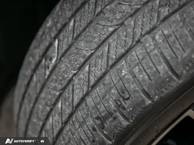 Mercedes-Benz C 300 * 4MATIC STAR CERTIFIED * CARFAX * ЦЕНА ДО БГ, снимка 8 - Автомобили и джипове - 52803735