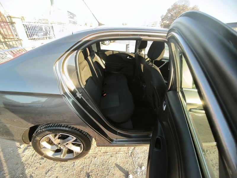 Citroen C-Elysee 1.5 blueHDI EURO6 LED, снимка 12 - Автомобили и джипове - 52869422