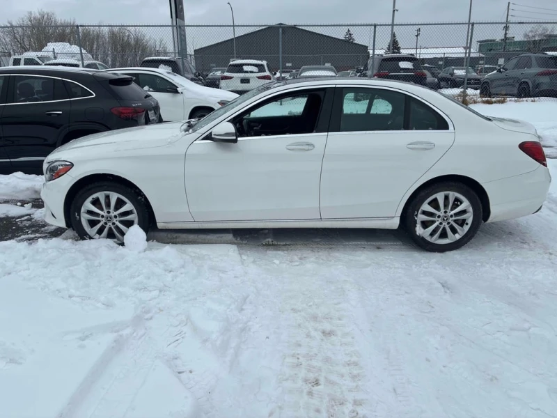 Mercedes-Benz C 300 * CARFAX * БЕЗ ПЪРВОНАЧАЛНА ВНОСКА, снимка 2 - Автомобили и джипове - 53091058