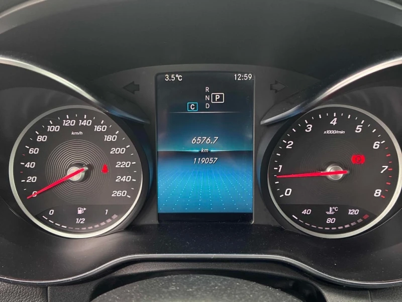 Mercedes-Benz C 300 * CARFAX * БЕЗ ПЪРВОНАЧАЛНА ВНОСКА, снимка 8 - Автомобили и джипове - 53091058