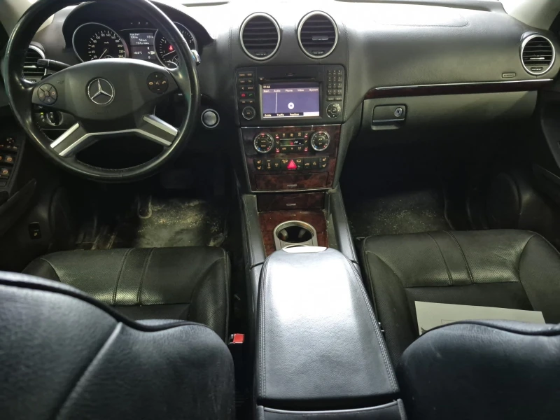 Mercedes-Benz ML 550 4Matic * * Обдухване * * Регулируемо окачване * * , снимка 6 - Автомобили и джипове - 53329508