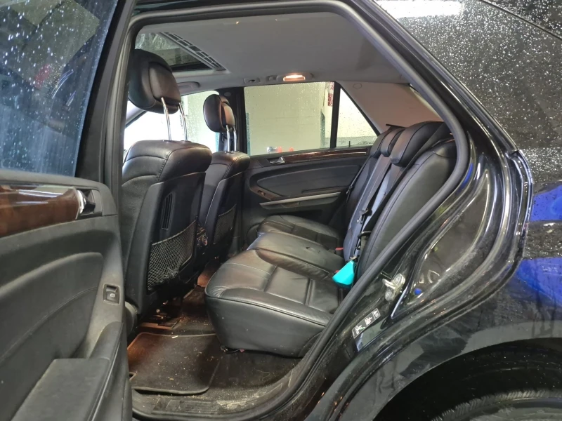 Mercedes-Benz ML 550 4Matic * * Обдухване * * Регулируемо окачване * * , снимка 8 - Автомобили и джипове - 53329508